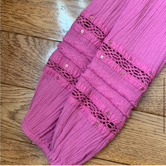 FREE PEOPLE Summer Stars Crochet Trim Boho Purple Pink Fuchsia Blouse Shirt M - Picture 12 of 15